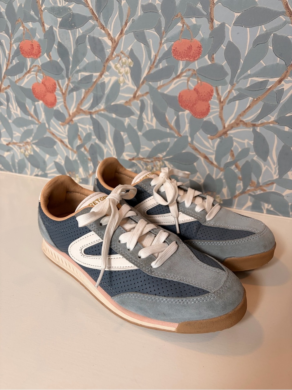 Tretorn Rawlins Retro Sneakers Blue Gray White Suede Size 7